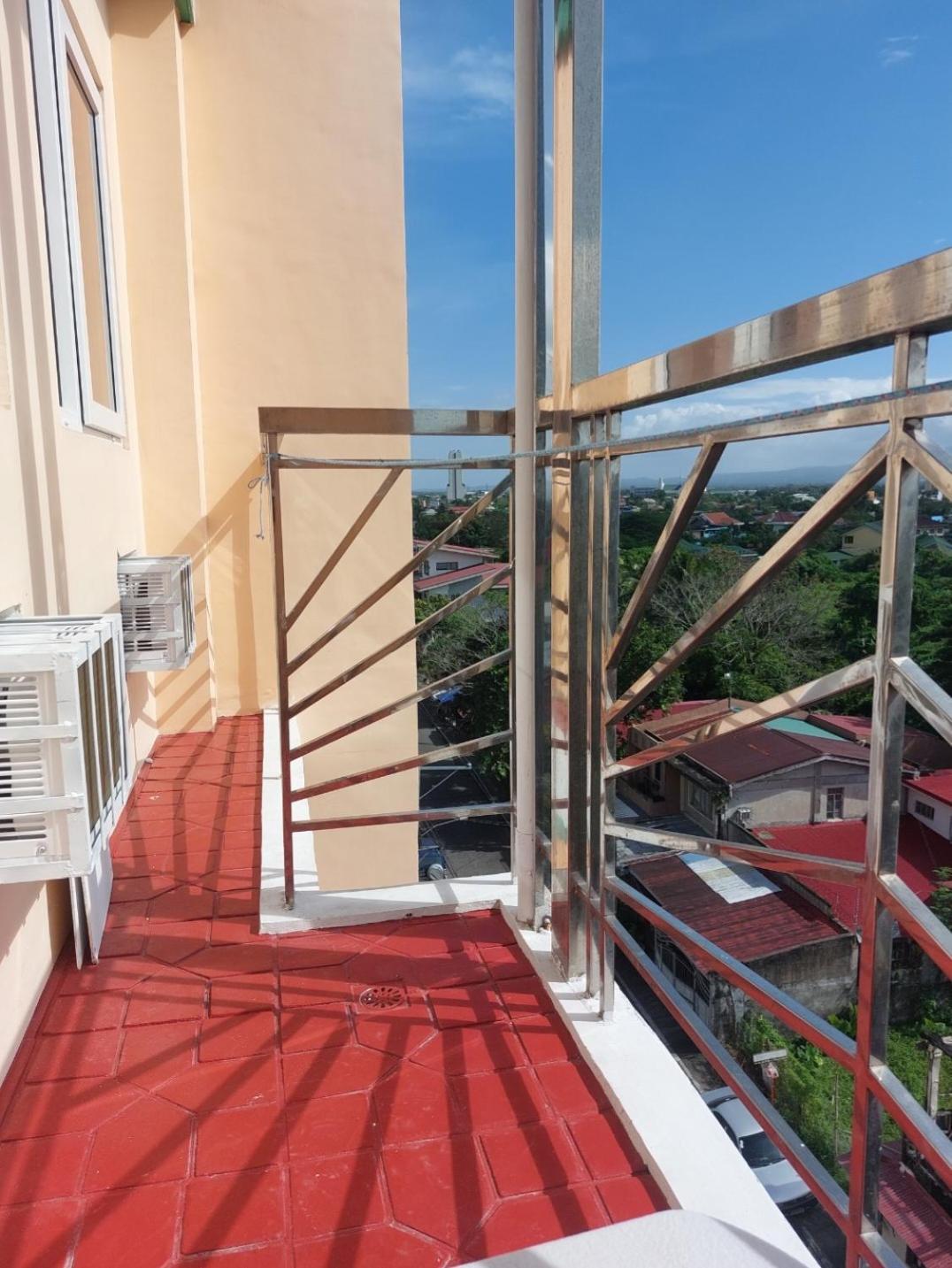 Dazzling Dash Apartelle Naga  Exterior foto